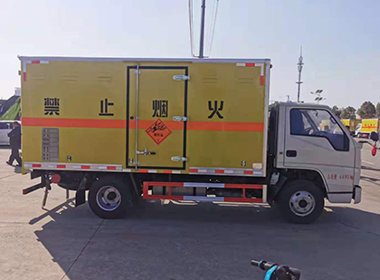 郓城爆破器材运输车